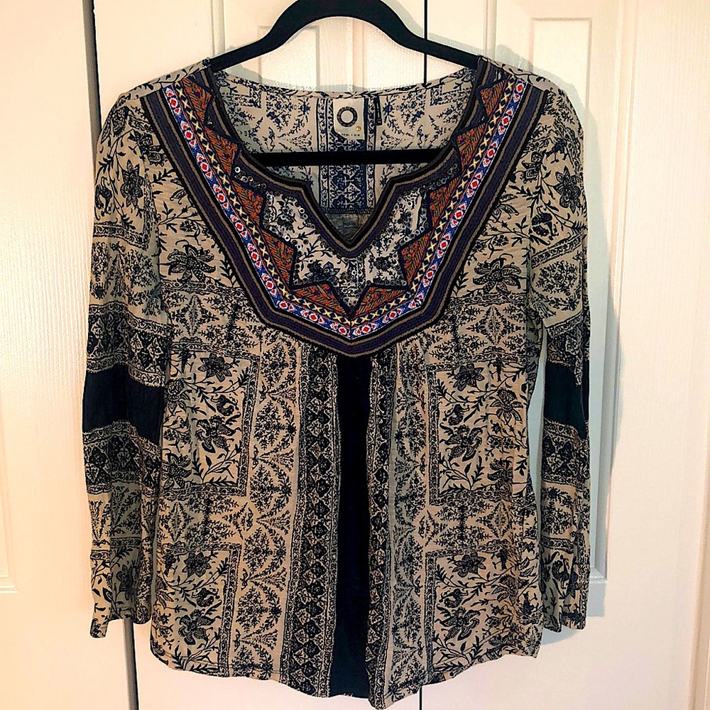 Akemi + Kin Anthropologie Embroidered and Beaded Blouse ✨Excellent Condition✨